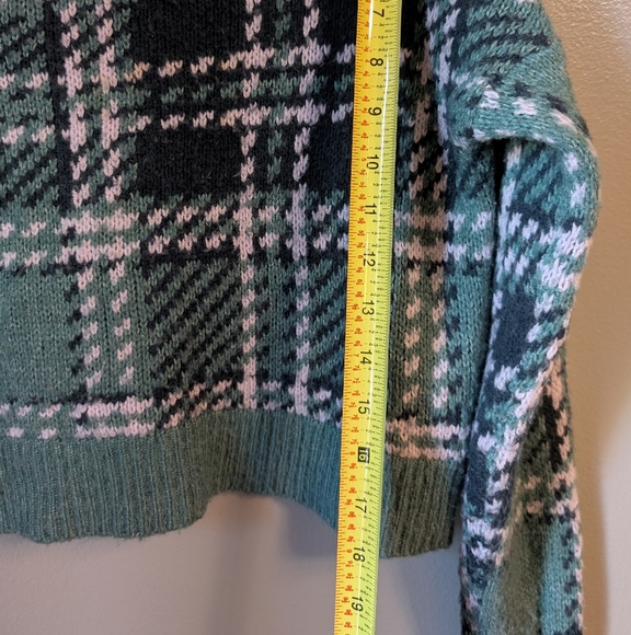 Abercrombie & Fitch Green Plaid Pullover Cropped Sweater Size XS - Picture 6 of 6
